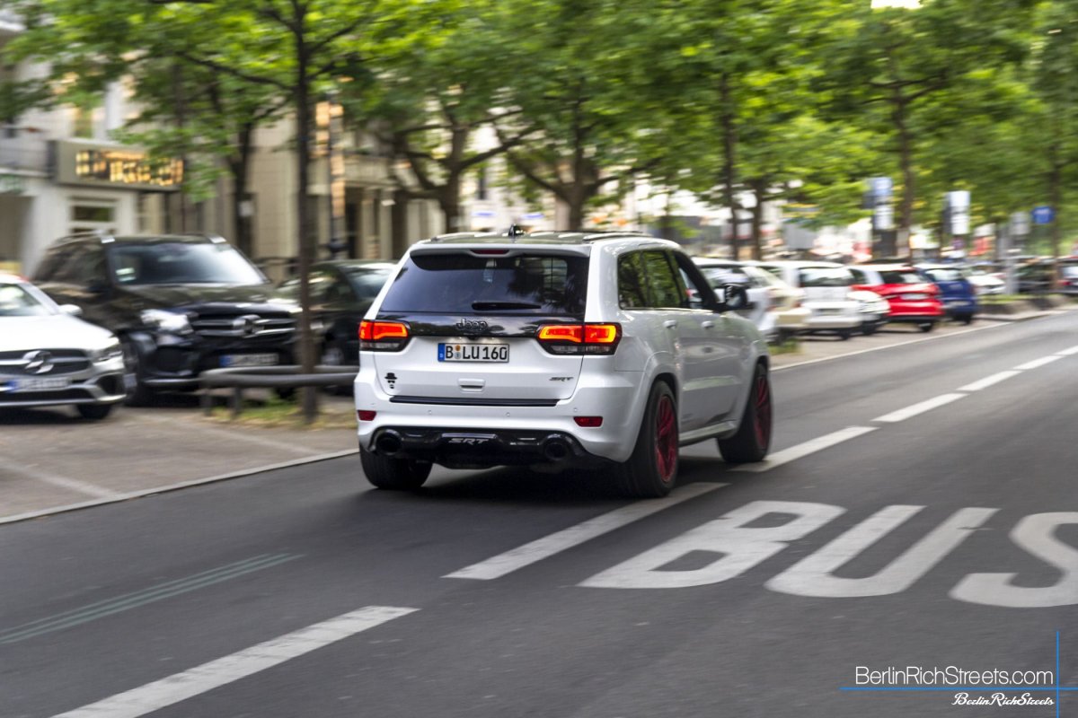 Jeep Grand Cherokee SRT (WK2 2017) spotted in Berlin — BerlinRichStreets